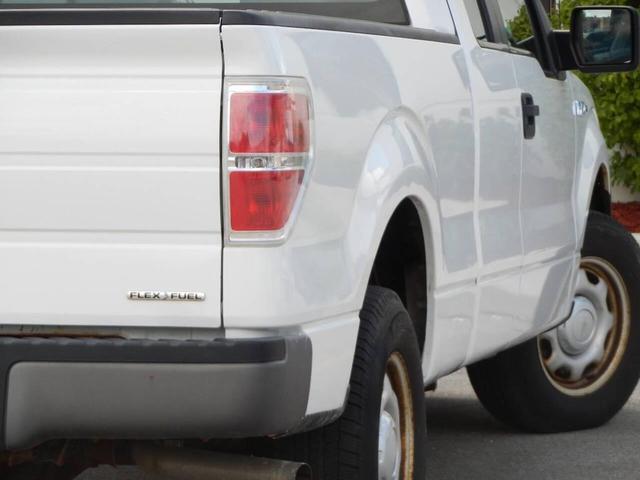 Photo of 2011 White Ford F-150