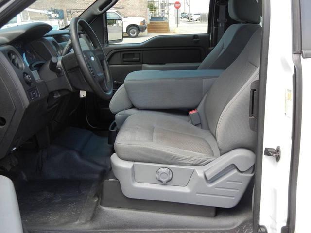 Photo of 2011 White Ford F-150