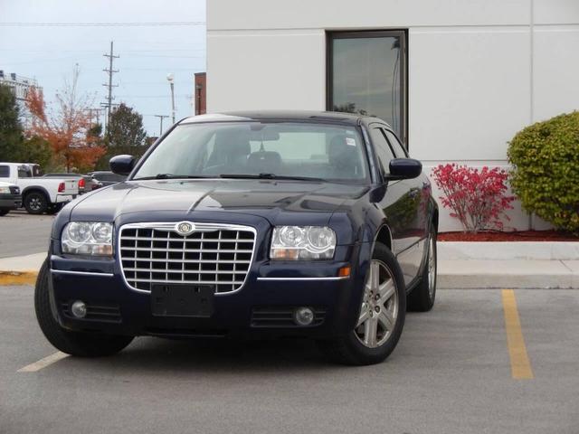 Photo of 2005 Blue Chrysler 300