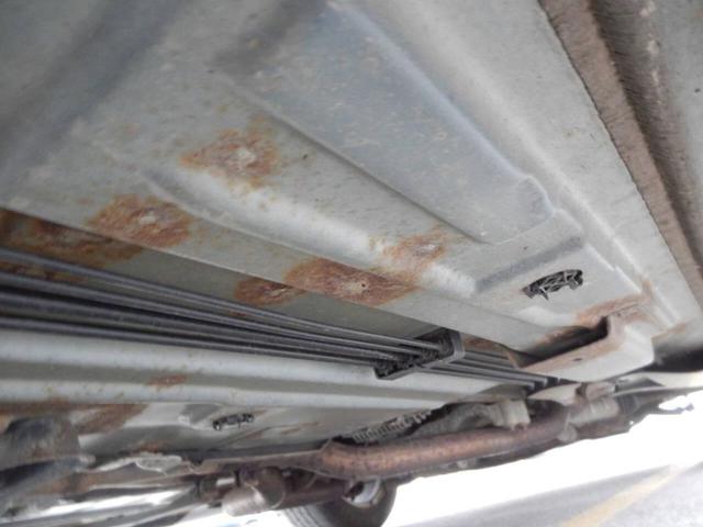 Photo of 2005 Blue Chrysler 300