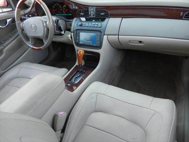 Photo of 2005 Black Cadillac DeVille