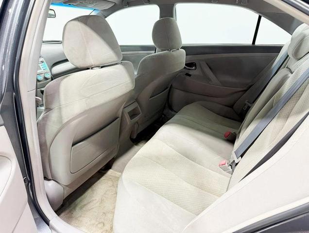 Photo of 2008 Magnetic Gray Metallic Toyota Camry