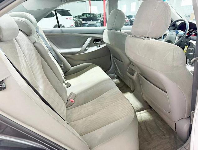 Photo of 2008 Magnetic Gray Metallic Toyota Camry