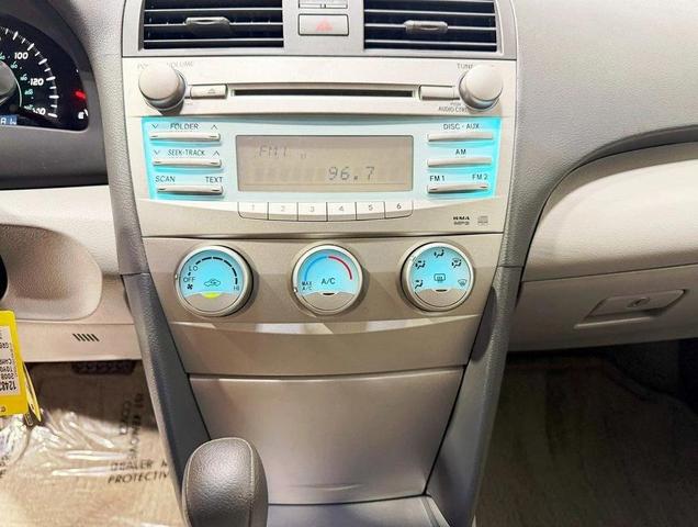 Photo of 2008 Magnetic Gray Metallic Toyota Camry