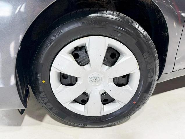 Photo of 2008 Magnetic Gray Metallic Toyota Camry