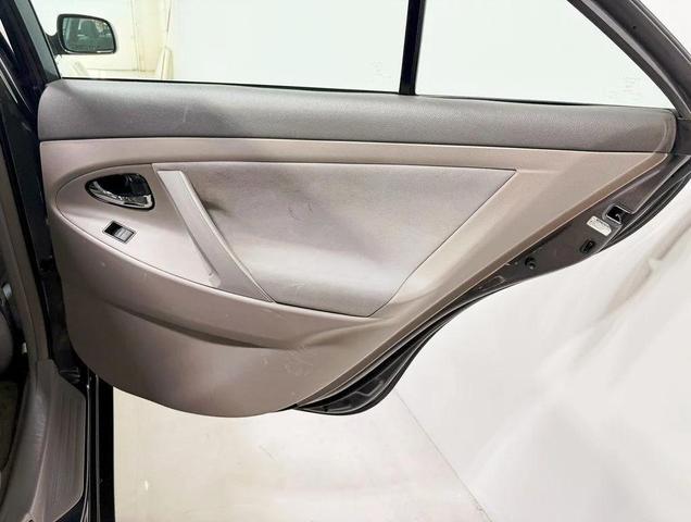 Photo of 2008 Magnetic Gray Metallic Toyota Camry