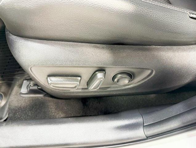 Photo of 2024 Ice Cap Toyota RAV4