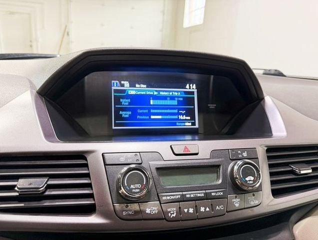 Photo of 2015 Dark Cherry Pearl Honda Odyssey