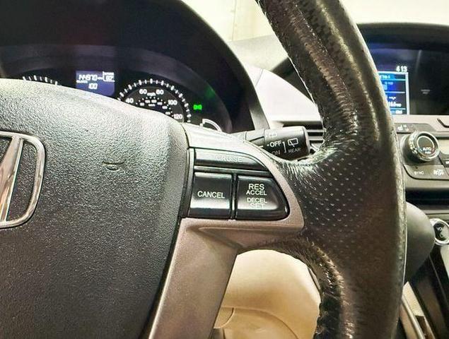 Photo of 2015 Dark Cherry Pearl Honda Odyssey