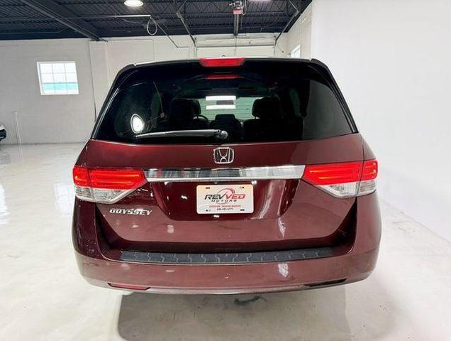 Photo of 2015 Dark Cherry Pearl Honda Odyssey