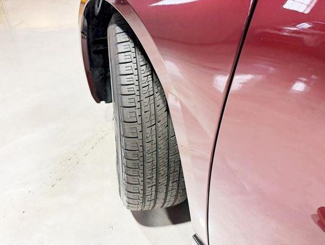 Photo of 2015 Dark Cherry Pearl Honda Odyssey