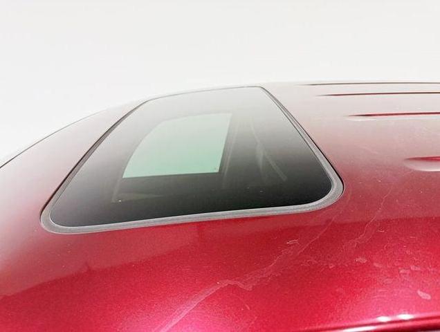 Photo of 2015 Dark Cherry Pearl Honda Odyssey