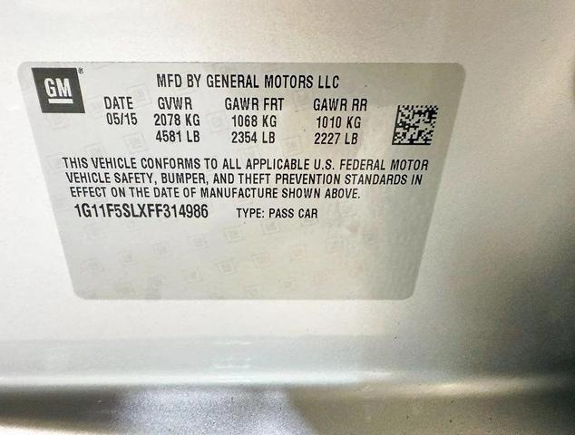 Photo of 2015 Silver Ice Metallic Chevrolet Malibu