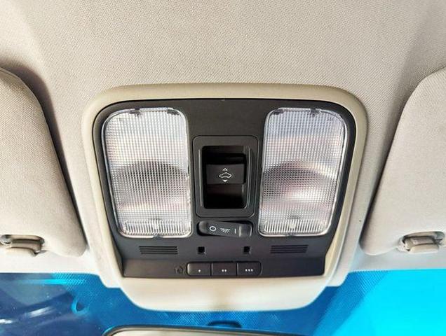 Photo of 2007 Royal Blue Pearl Acura RDX