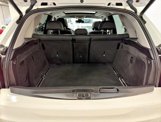 Photo of 2016 Alpine White BMW X5