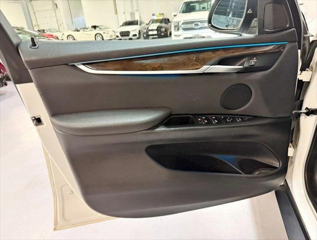 Photo of 2016 Alpine White BMW X5