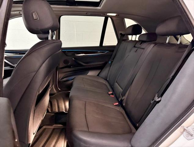 Photo of 2016 Alpine White BMW X5