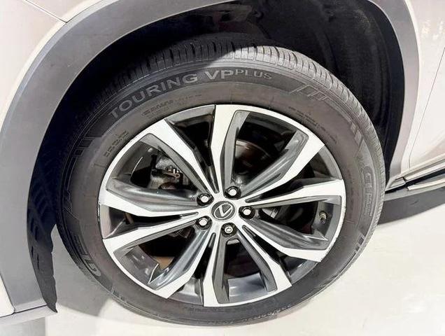 Photo of 2020 Atomic Silver Lexus RX 350