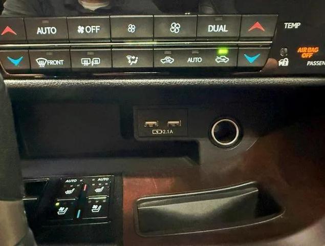 Photo of 2020 Atomic Silver Lexus RX 350