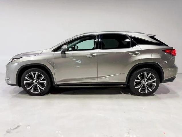 Photo of 2020 Atomic Silver Lexus RX 350