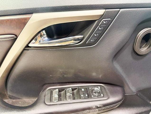 Photo of 2020 Atomic Silver Lexus RX 350