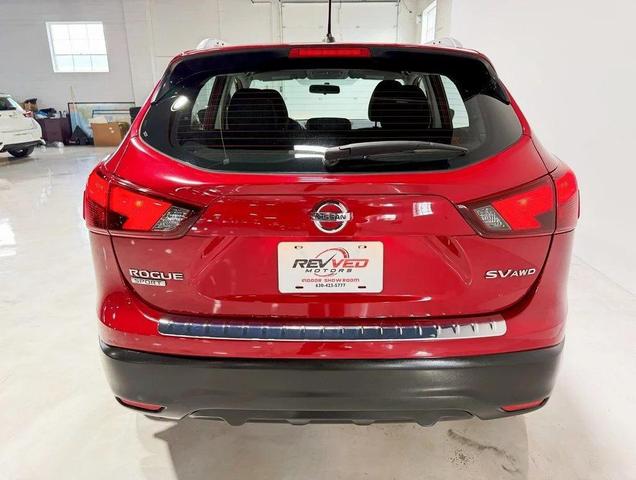 Photo of 2017 Palatial Ruby Nissan Rogue Sport