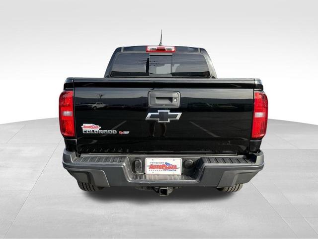 Photo of 2019 Black Chevrolet Colorado