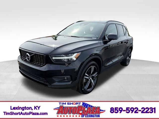 2022 Volvo XC40