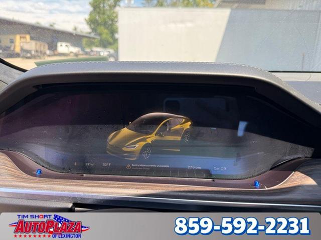 Photo of 2021 Black Tesla Model S