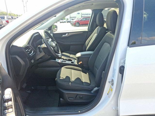 Photo of 2024 Oxford White Ford Escape