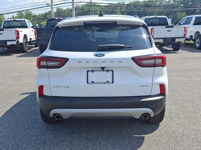Photo of 2024 Oxford White Ford Escape