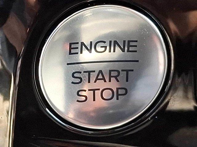 Photo of 2024 Oxford White Ford Escape