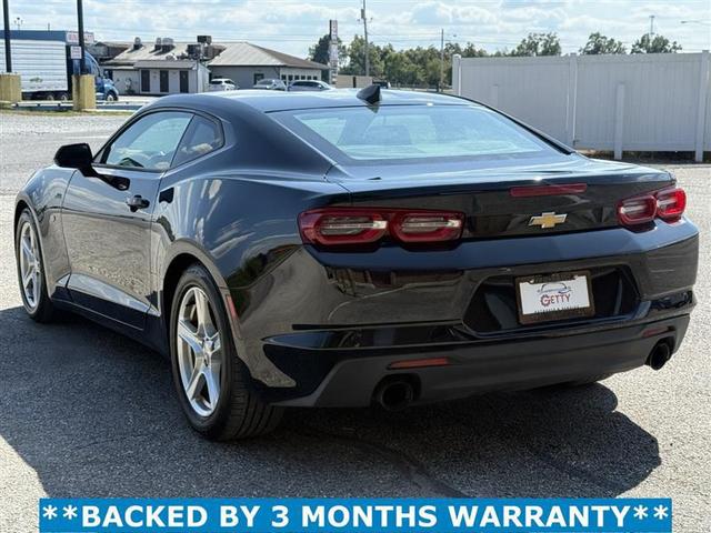 Photo of 2019 Black Chevrolet Camaro
