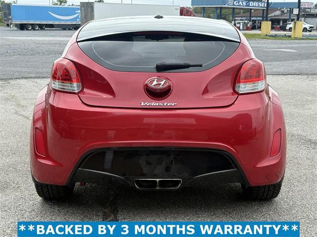 Photo of 2012 Red Hyundai Veloster