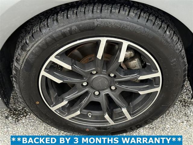Photo of 2017 Gray Hyundai ELANTRA