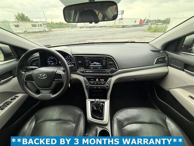 Photo of 2017 Gray Hyundai ELANTRA