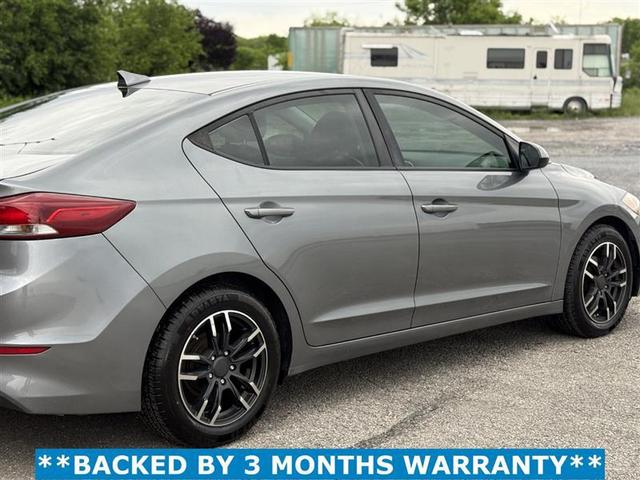 Photo of 2017 Gray Hyundai ELANTRA