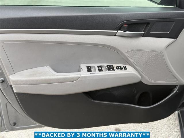 Photo of 2017 Gray Hyundai ELANTRA