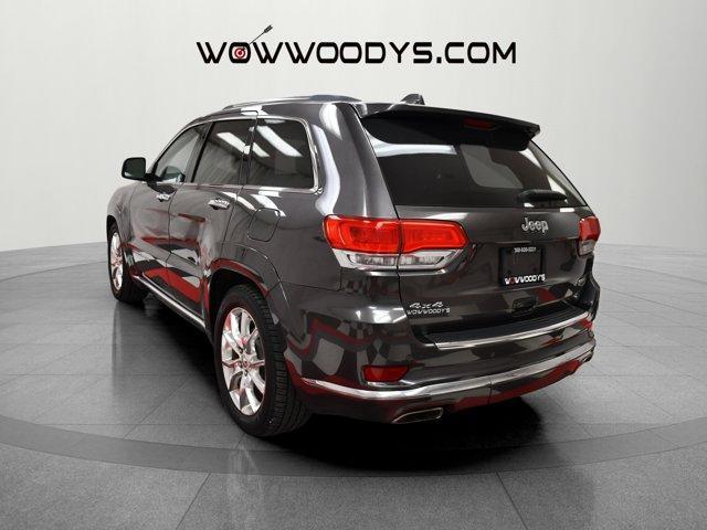 Photo of 2015 Granite Crystal Clearcoat Metallic Jeep Grand Cherokee