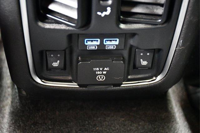 Photo of 2015 Granite Crystal Clearcoat Metallic Jeep Grand Cherokee