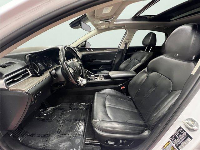 Photo of 2021 Glacial White Pearl Kia K5