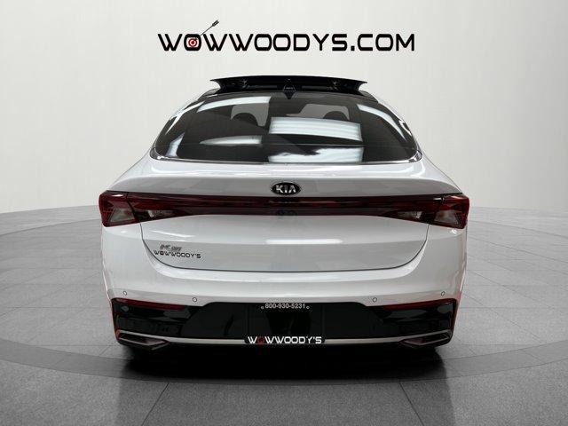 Photo of 2021 Glacial White Pearl Kia K5