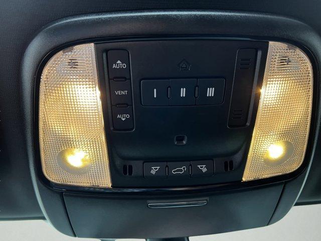 Photo of 2024 White Knuckle Clearcoat Dodge Durango