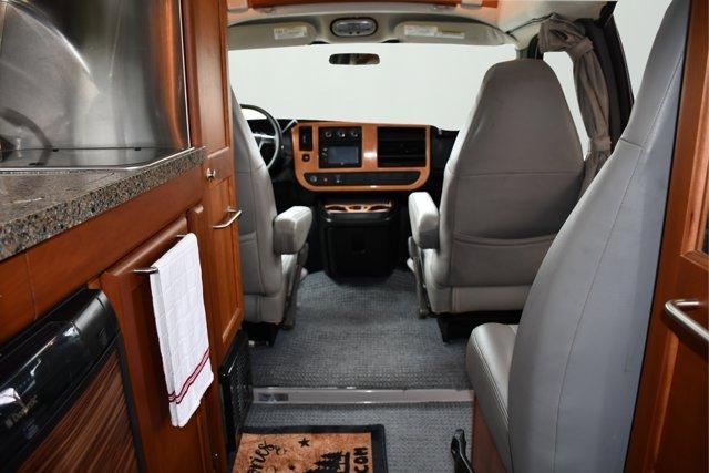 Photo of 2008 Summit White Chevrolet Express 3500