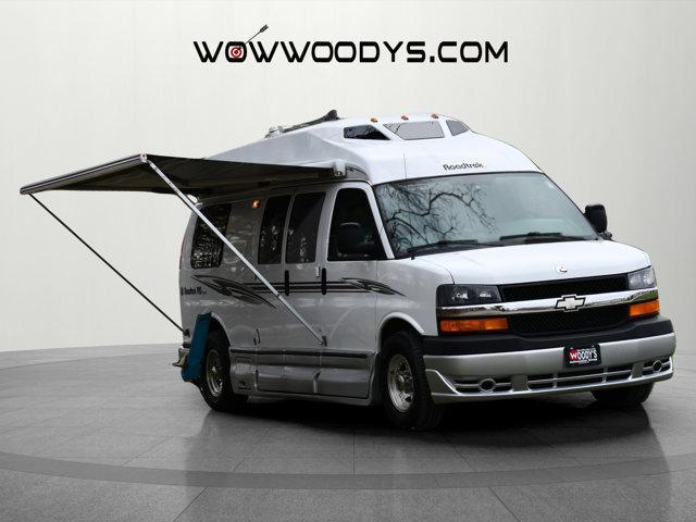 Photo of 2008 Summit White Chevrolet Express 3500