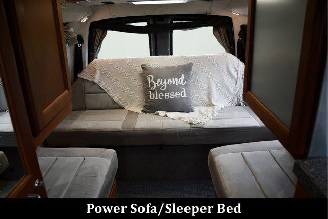 Photo of 2008 Summit White Chevrolet Express 3500