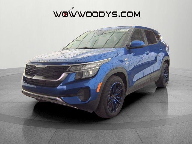Photo of 2023 Neptune Blue Kia Seltos