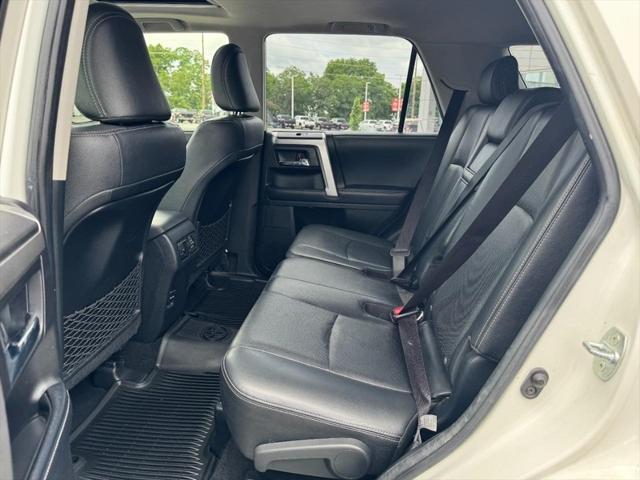 Photo of 2019 Blizzard Pearl Toyota 4Runner