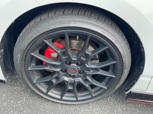 Photo of 2021 Ice Edge/Midnight Black Metallic Toyota Avalon