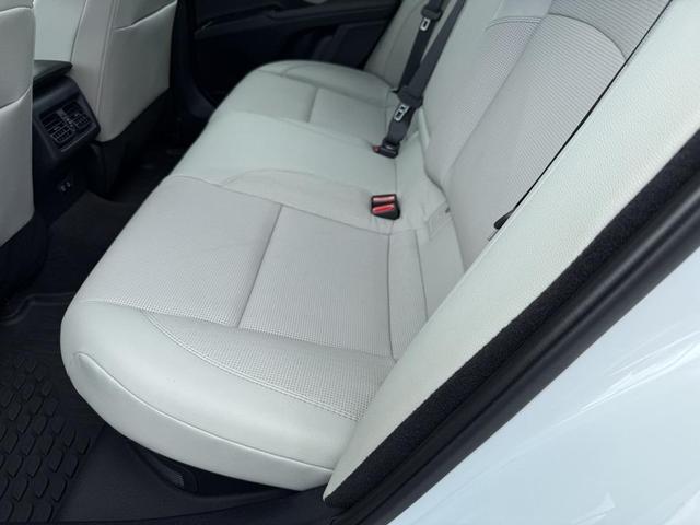 Photo of 2025 Wind Chill Pearl Toyota Camry
